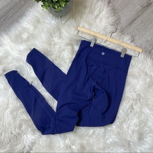Lululemon Essential Rhythm Workout‎ Leggings 4 - Picture 7 of 12